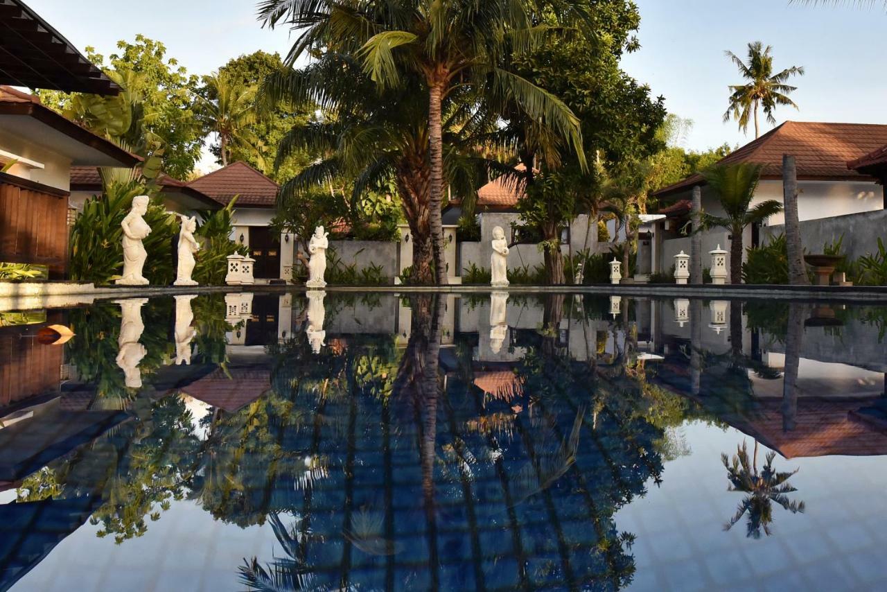 Puri Saron Hotel Baruna Beach Lovina Exterior foto